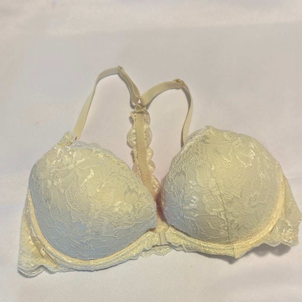Victoria's Secret Cream Lace Bra Intimates